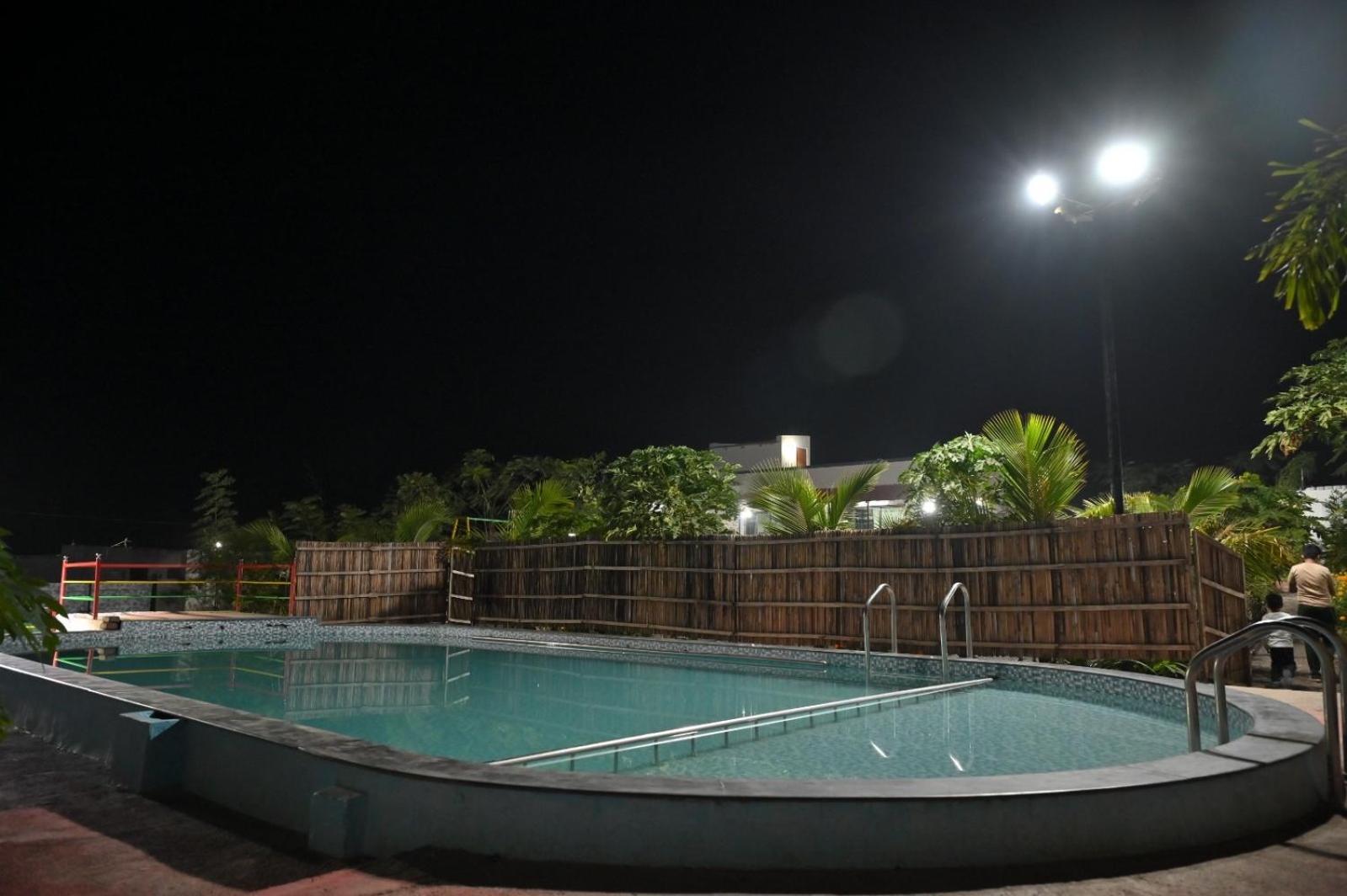 Apna Farmhouse - Private Villa With Pool & Play Area - Near Fort -15 Min To Ellora Caves Daulatabad Buitenkant foto